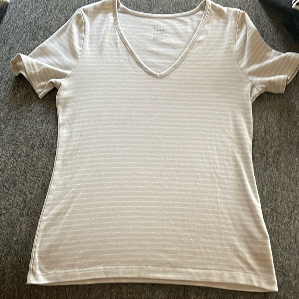 White and cream striped t shirt size medium